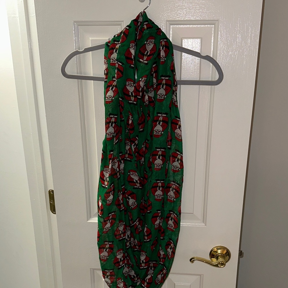 Santa Infiniti scarf
